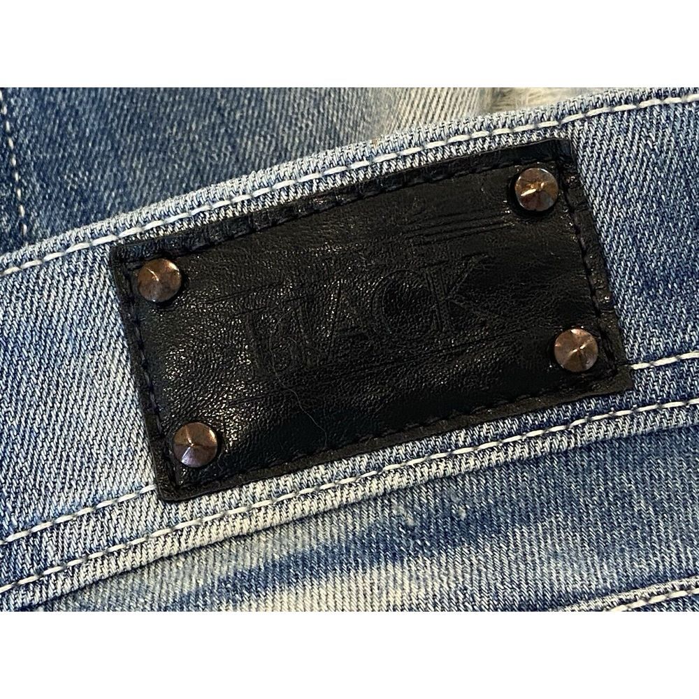Women's Sz 27 Buckle Black Jeans Fit No. 256 Boyfriend Crop Factory Distressed - Picture 6 of 7